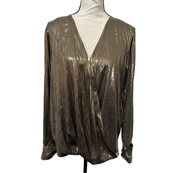 DKNY Gold Metallic Blouse Sz L - Picture 3 of 15